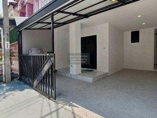 For sale 4 bedrooms townhouse in Sai Noi, Nonthaburi