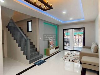 For sale 4 bedrooms townhouse in Sai Noi, Nonthaburi