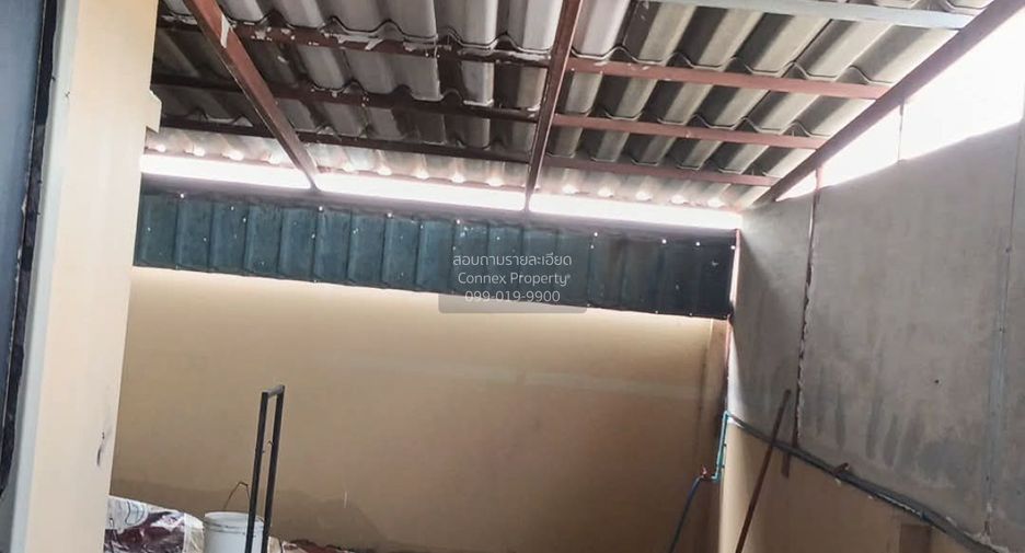 For sale 1 bed retail Space in Mueang Samut Prakan, Samut Prakan