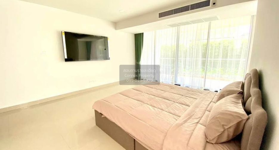 For sale 4 bedrooms condo in Jomtien, Pattaya