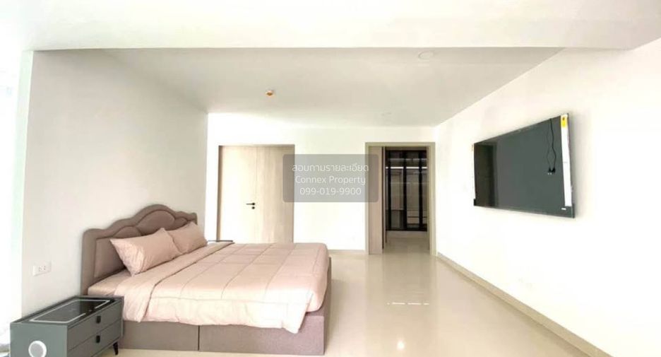 For sale 4 bedrooms condo in Jomtien, Pattaya