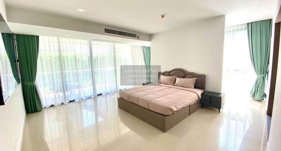 For sale 4 bedrooms condo in Jomtien, Pattaya