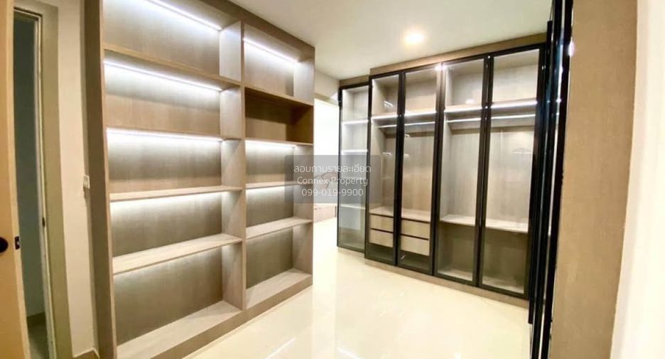 For sale 4 bedrooms condo in Jomtien, Pattaya