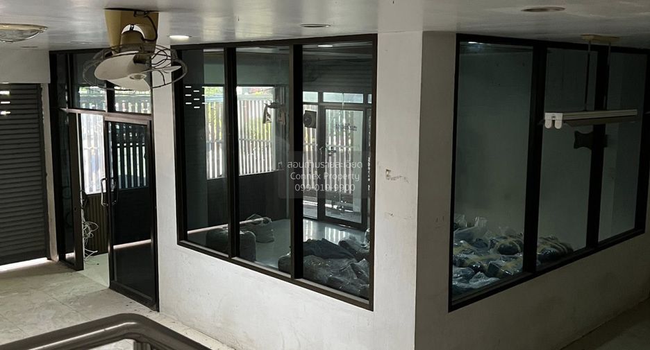 For sale 3 bedrooms townhouse in Thung Khru, Bangkok