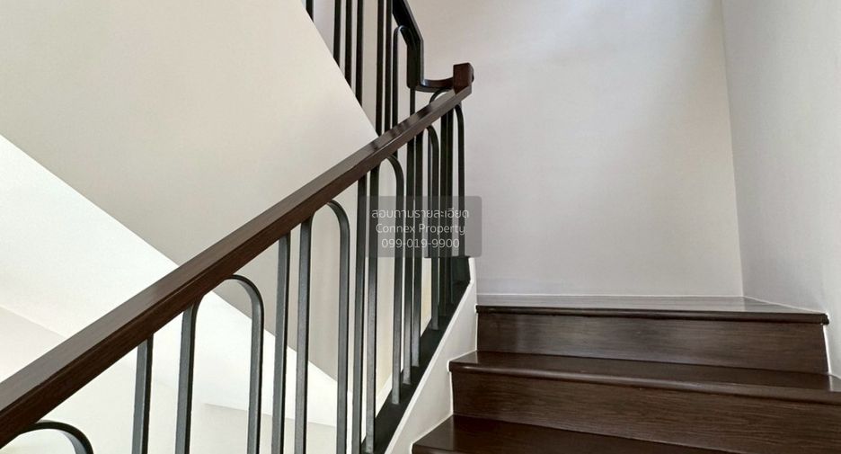 For sale 4 bedrooms house in Bang Kho Laem, Bangkok