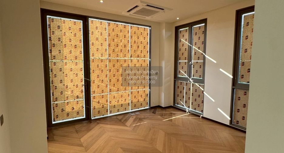 For sale 4 bedrooms house in Bang Kho Laem, Bangkok