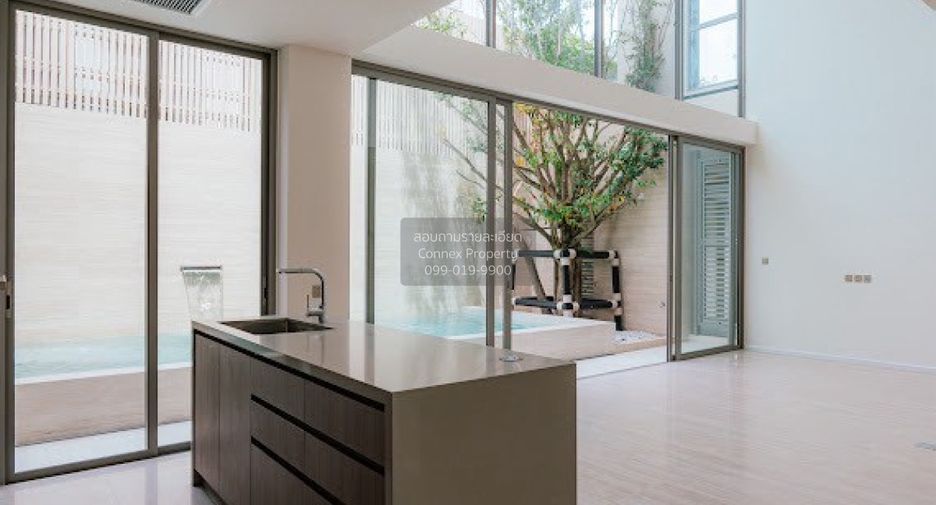 For sale 4 bedrooms house in Bang Kho Laem, Bangkok