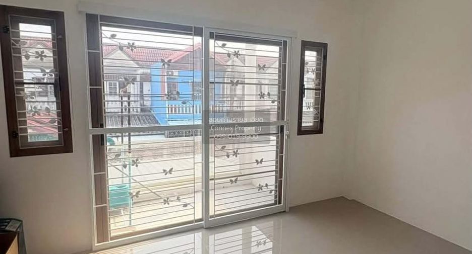 For sale 2 bedrooms townhouse in Nong Khaem, Bangkok
