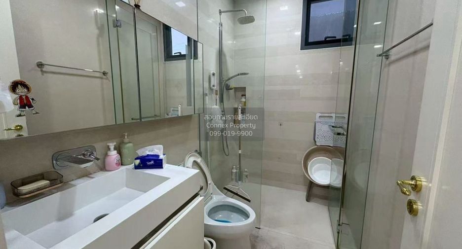 For sale 2 bedrooms condo in Khlong Toei, Bangkok