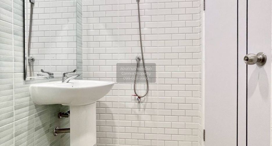 For sale 4 ベッドルーム townhouse in Bang Yai, Nonthaburi