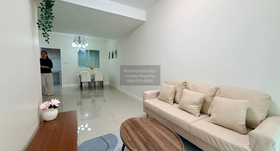 Casa adosada en venta de 3 habitaciones en Bang Phli, Samut Prakan