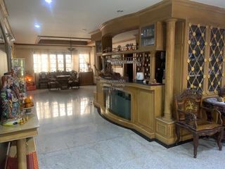 For sale 6 bedrooms house in Mueang Samut Prakan, Samut Prakan