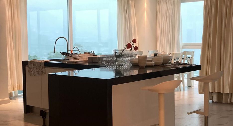 For rent 4 bedrooms condo in Kathu, Phuket