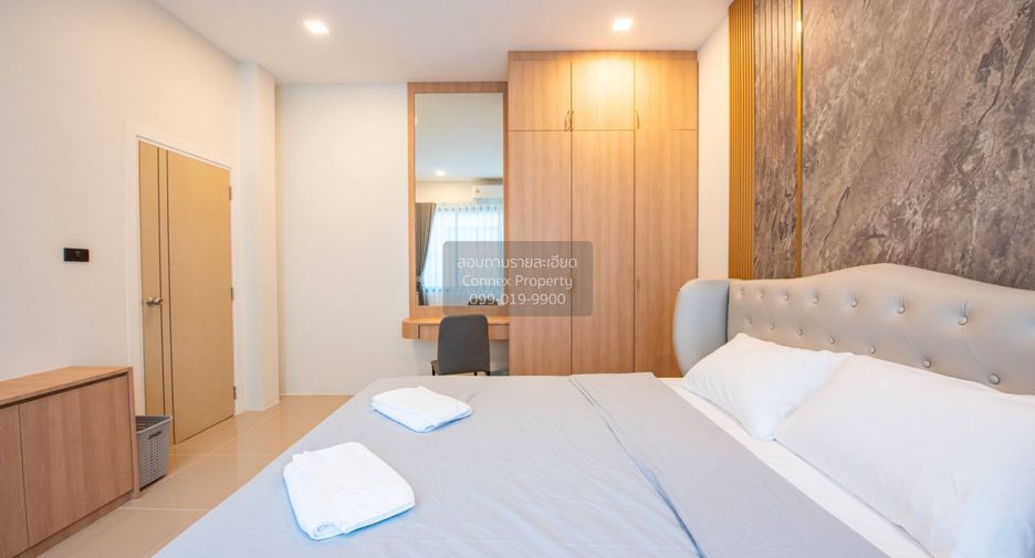 Villa en alquiler de 4 habitaciones en Huay Yai, Pattaya