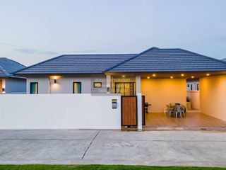 Villa zur Miete mit 4 Zimmer in Bang Lamung, Chonburi