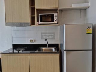 Wohnung zur Miete mit 1 Zimmer in Huai Khwang, Bangkok