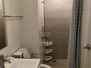 Wohnung zur Miete mit 1 Zimmer in Huai Khwang, Bangkok