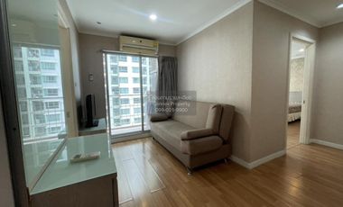For rent 2 bedrooms condo in Yan Nawa, Bangkok