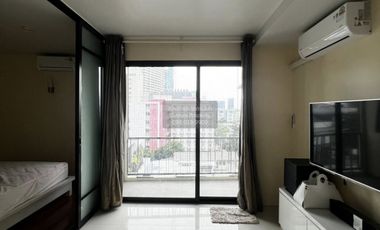Condo en alquiler de 1 habitaciones en Khlong Toei, Bangkok