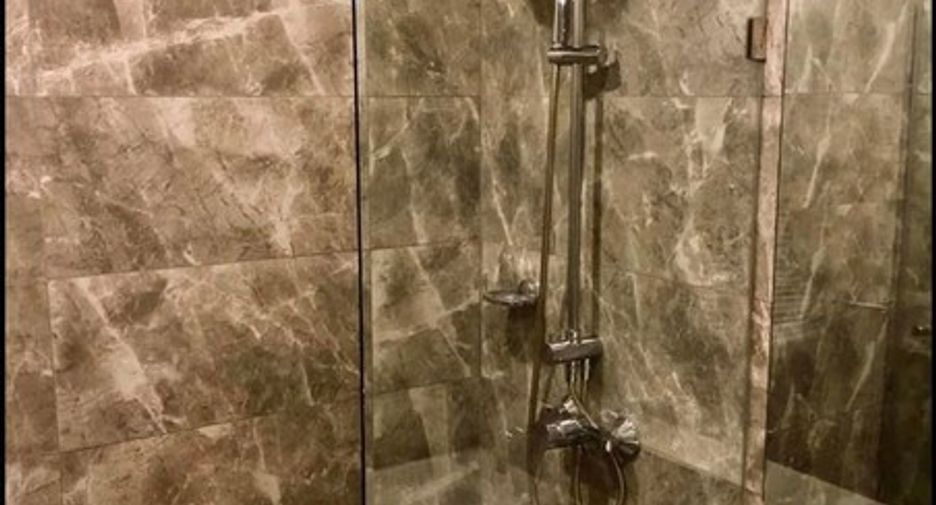 For rent 1 bed condo in Pathum Wan, Bangkok