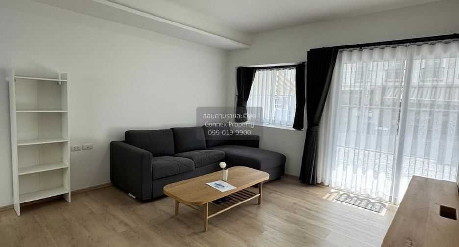 For rent 3 bedrooms townhouse in Bang Phli, Samut Prakan