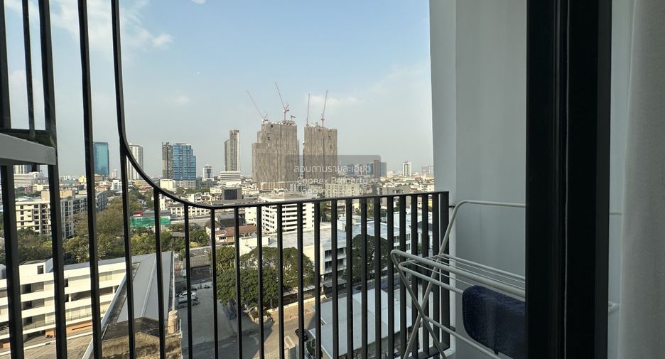For rent 1 bed condo in Watthana, Bangkok