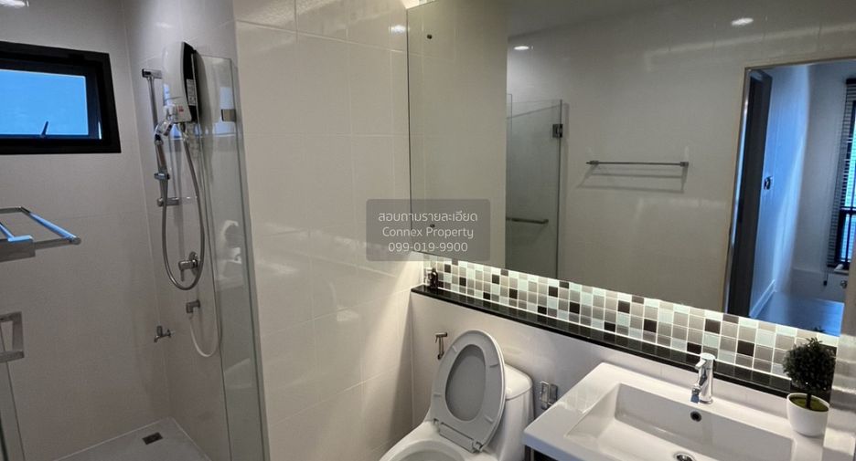 For rent 4 bedrooms house in Bang Kapi, Bangkok
