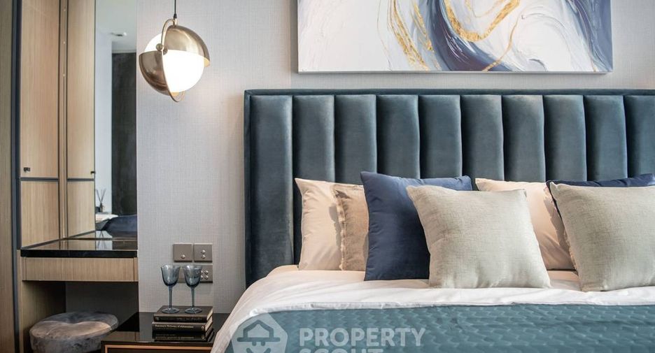 For sale 2 bedrooms condo in Khlong Toei, Bangkok