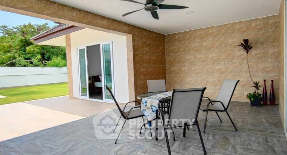For sale 3 bedrooms villa in Bang Lamung, Chonburi