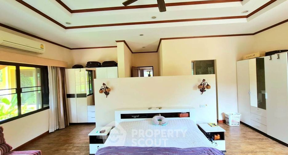 À vendre 6 chambres villa à Sattahip, Chonburi