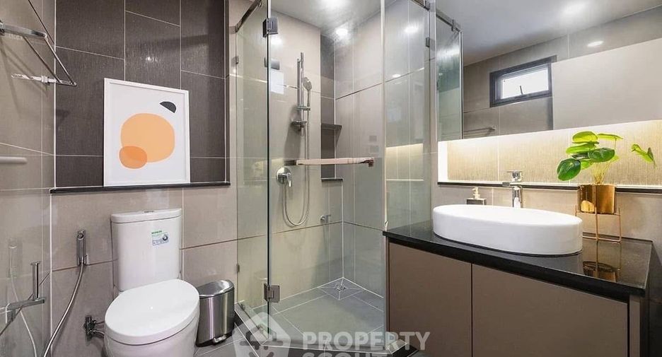 For sale 5 bedrooms house in Thawi Watthana, Bangkok