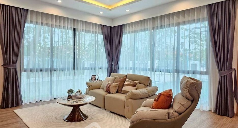 For sale 4 bedrooms house in Jomtien, Pattaya
