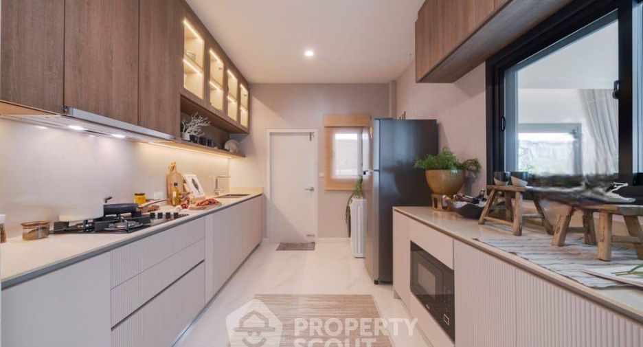 For sale 4 bedrooms house in Bang Lamung, Chonburi