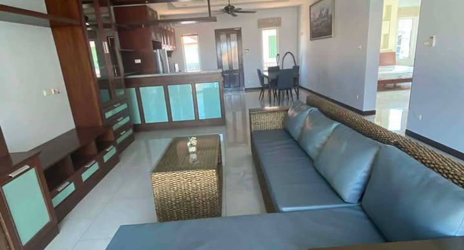 Casa en alquiler de 5 habitaciones en South Pattaya, Pattaya