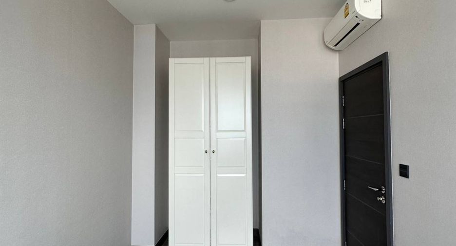 For rent 2 bedrooms condo in Bang Phlat, Bangkok