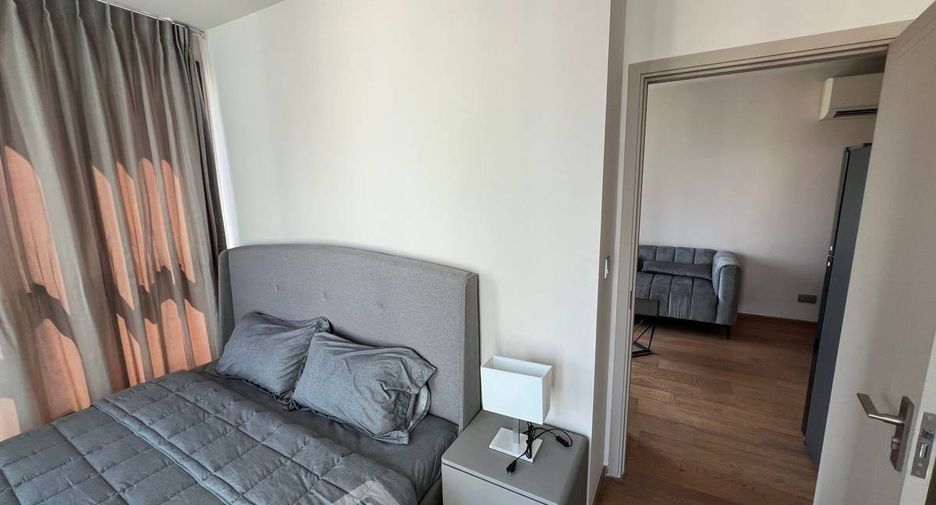 For rent 2 bedrooms condo in Pathum Wan, Bangkok