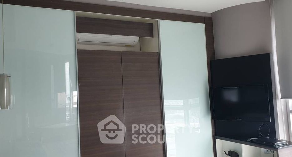 For rent 1 bed condo in Watthana, Bangkok