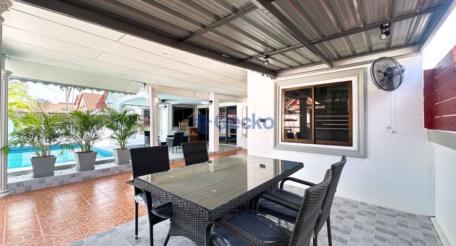 For sale 4 bedrooms house in East Pattaya, Pattaya