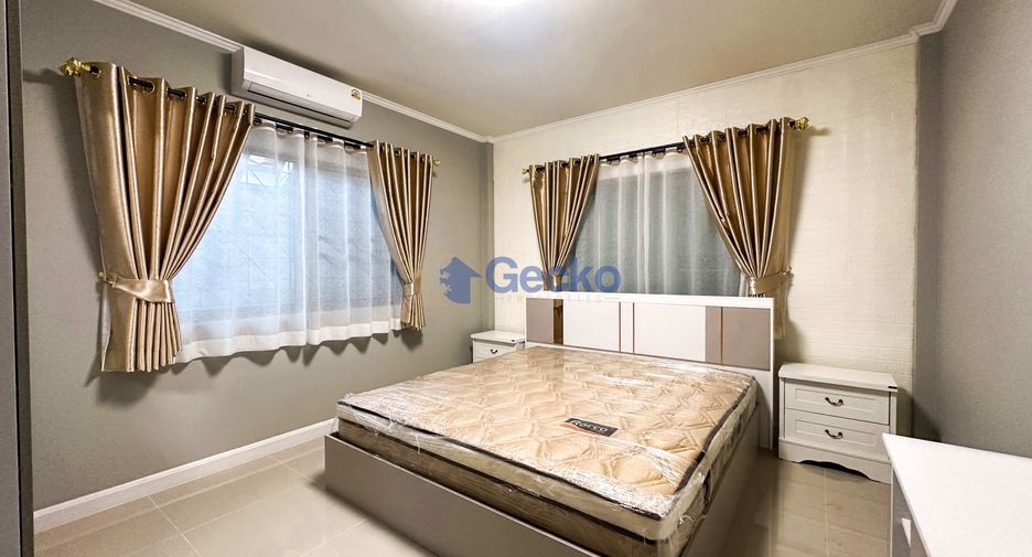 For sale 4 bedrooms house in East Pattaya, Pattaya