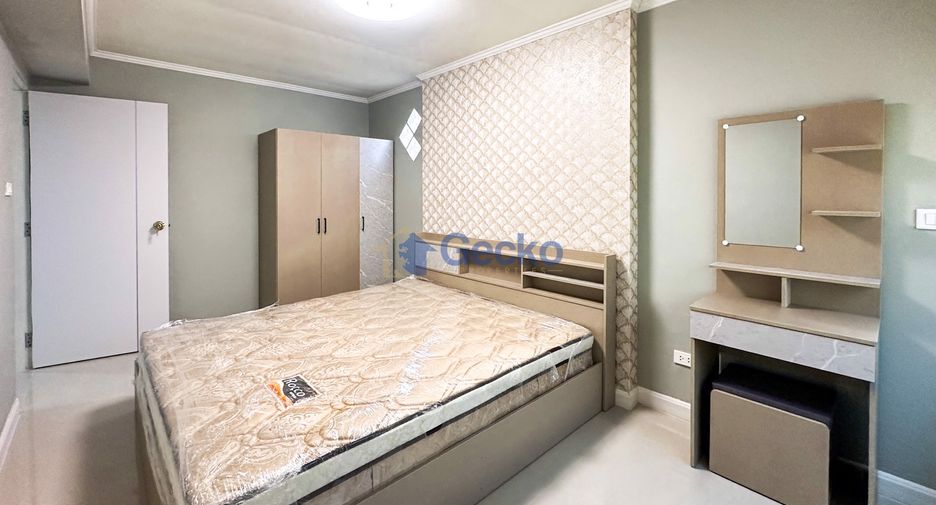 For sale 4 bedrooms house in East Pattaya, Pattaya