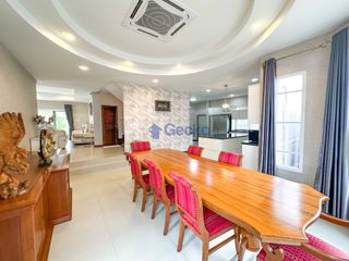 For rent and for sale 6 bedrooms house in Bang Lamung, Chonburi