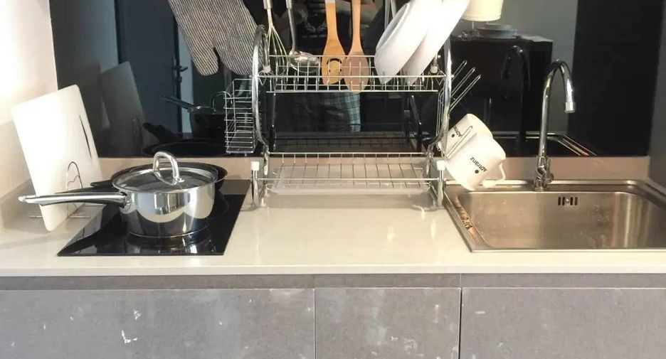 Condo en alquiler de 1 habitaciones en Phra Khanong, Bangkok