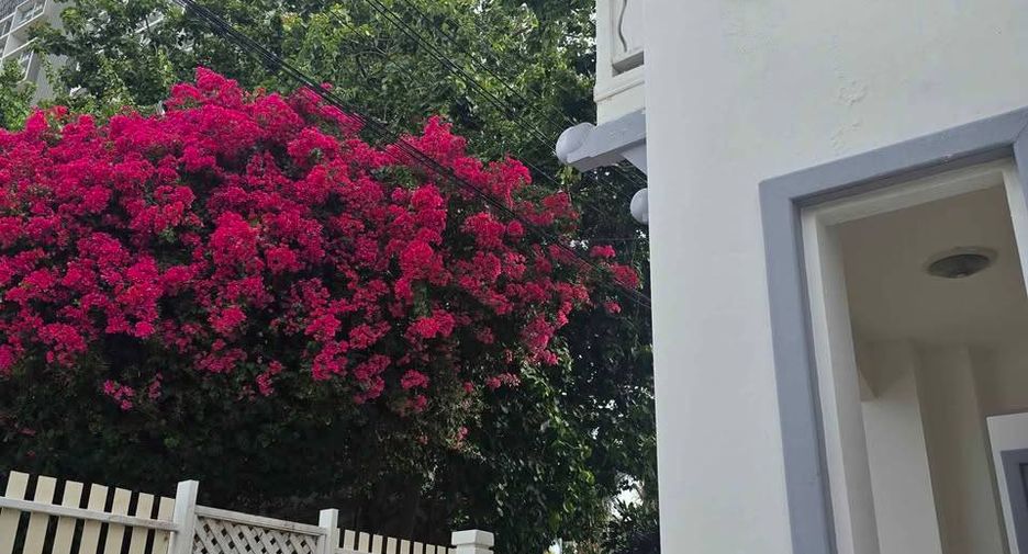For rent 4 bedrooms house in Jomtien, Pattaya