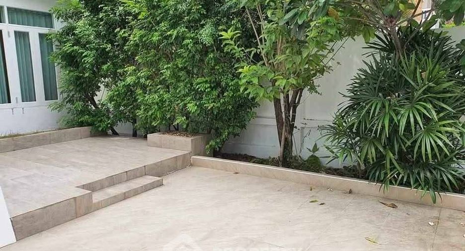 For rent 4 bedrooms house in Jomtien, Pattaya