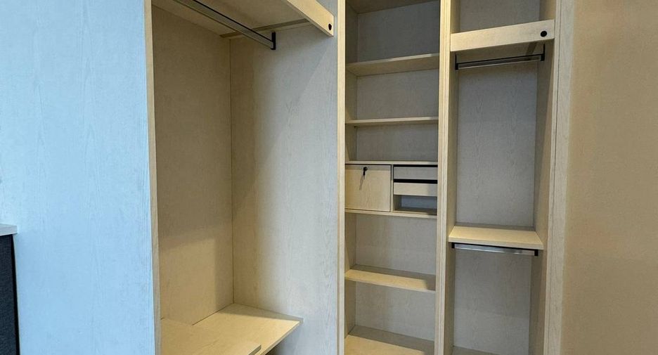 For rent 1 bed condo in Huai Khwang, Bangkok