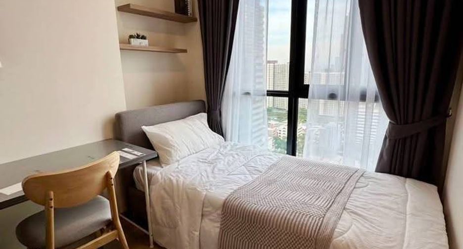 For rent 2 bedrooms condo in Huai Khwang, Bangkok