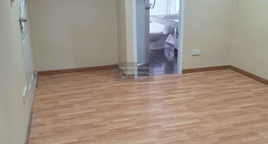 Reihenhaus zur Miete mit 3 Zimmer in Pak Kret, Nonthaburi