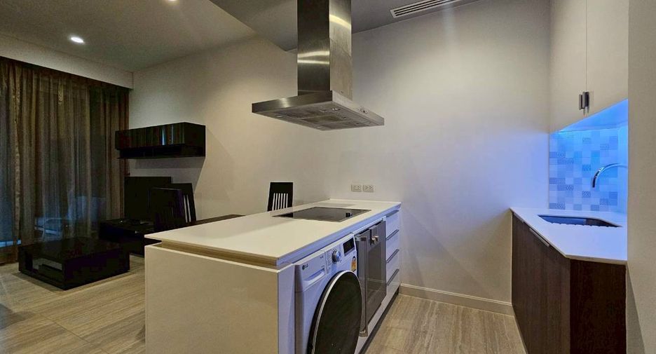 For rent 1 bed condo in Pathum Wan, Bangkok