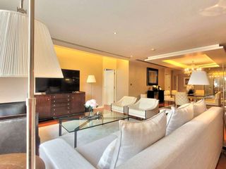 Wohnung zur Miete mit 3 Zimmer in Watthana, Bangkok