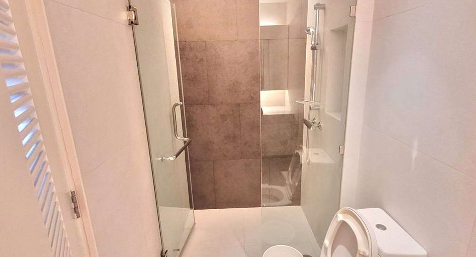 Wohnung zur Miete mit 3 Zimmer in Watthana, Bangkok